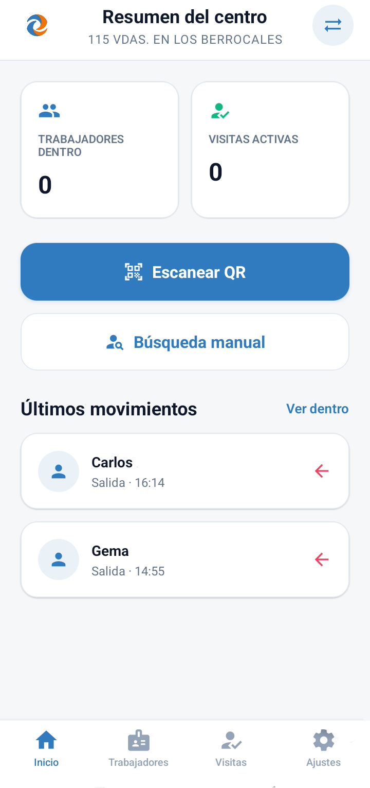 Pantalla principal de Kaitoo Mobile con el resumen del centro, botón de escaneo QR y últimos movimientos